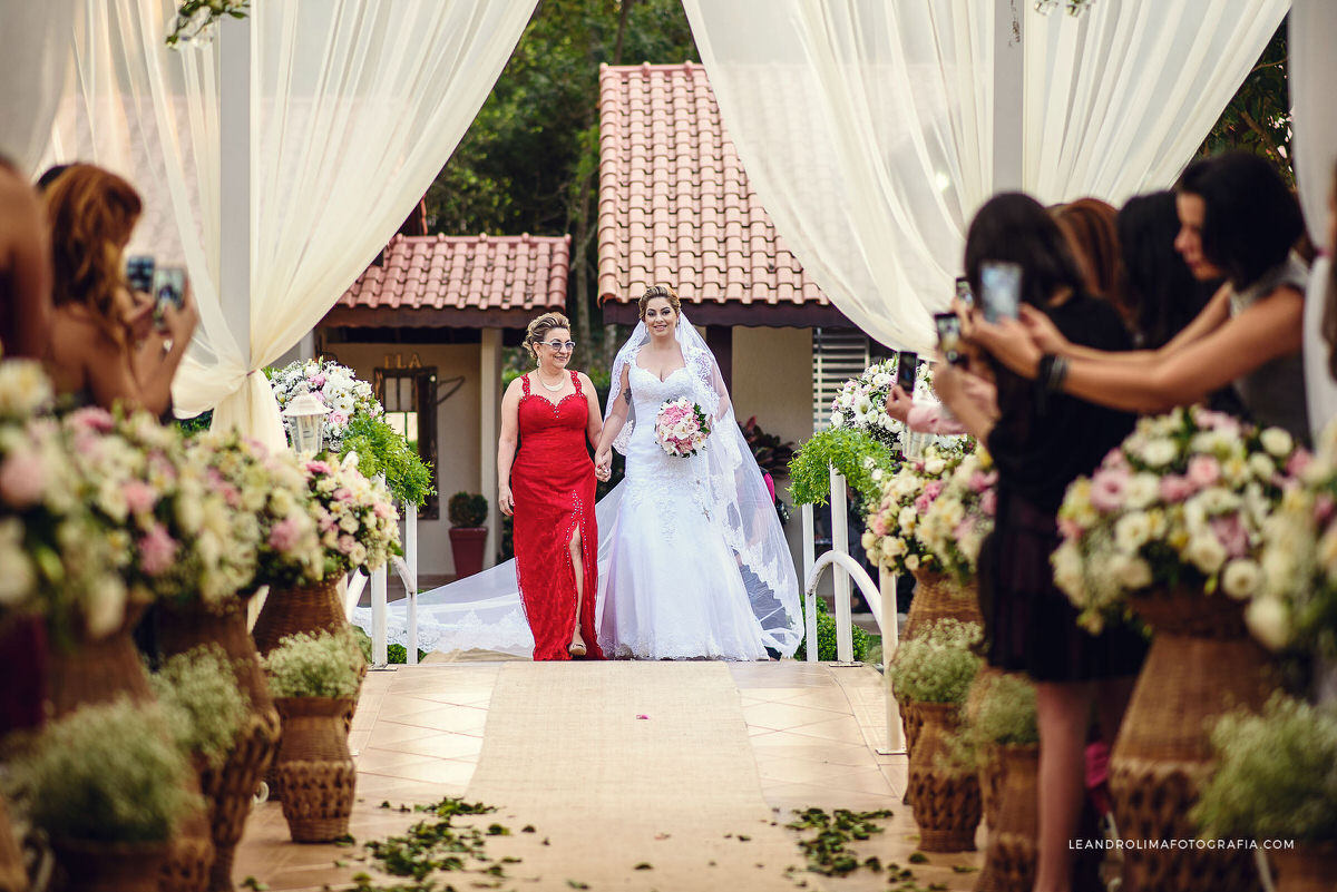 foto-noivos-casamento-dia-buffet-callegari-espaco-italia