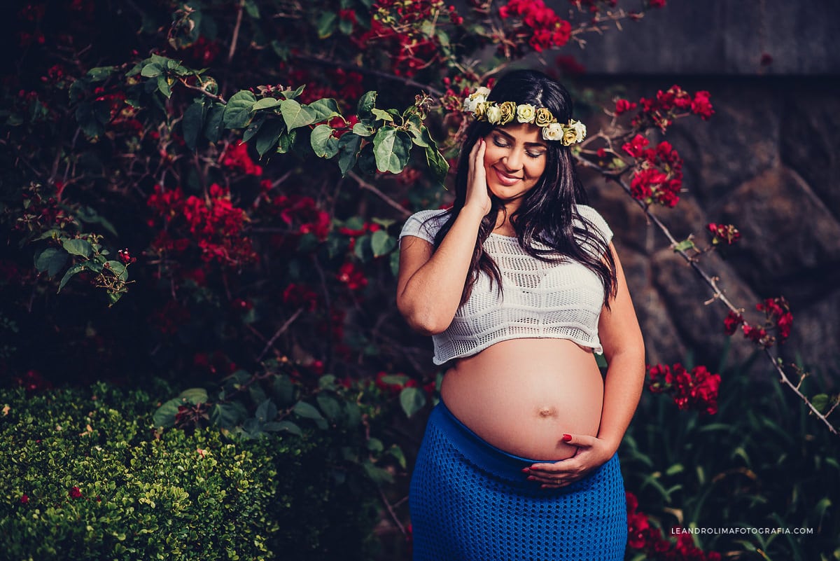 fotos-gravida-ensaio-gravidez-gestante-parque-independencia-flores-jardim