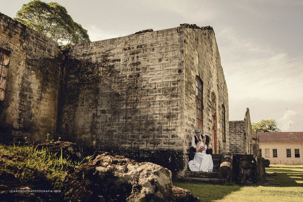 fotografia-noiva-vestido-trash-the-dress-praia-ubatuba-presidio-ilha-anchieta-fotografo-casamento-sp
