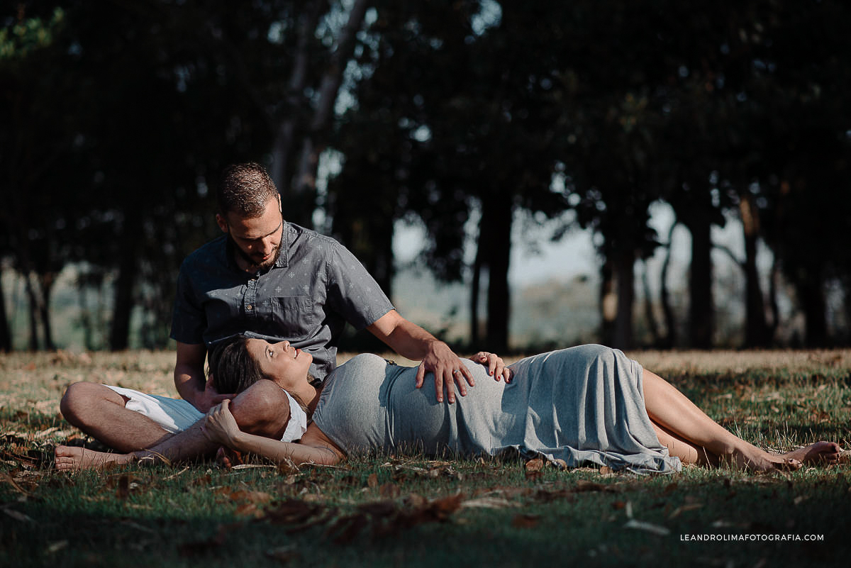 ensaio-foto-casal-gestante-gravida-mosteiro-sao-bento-vinhedo-15