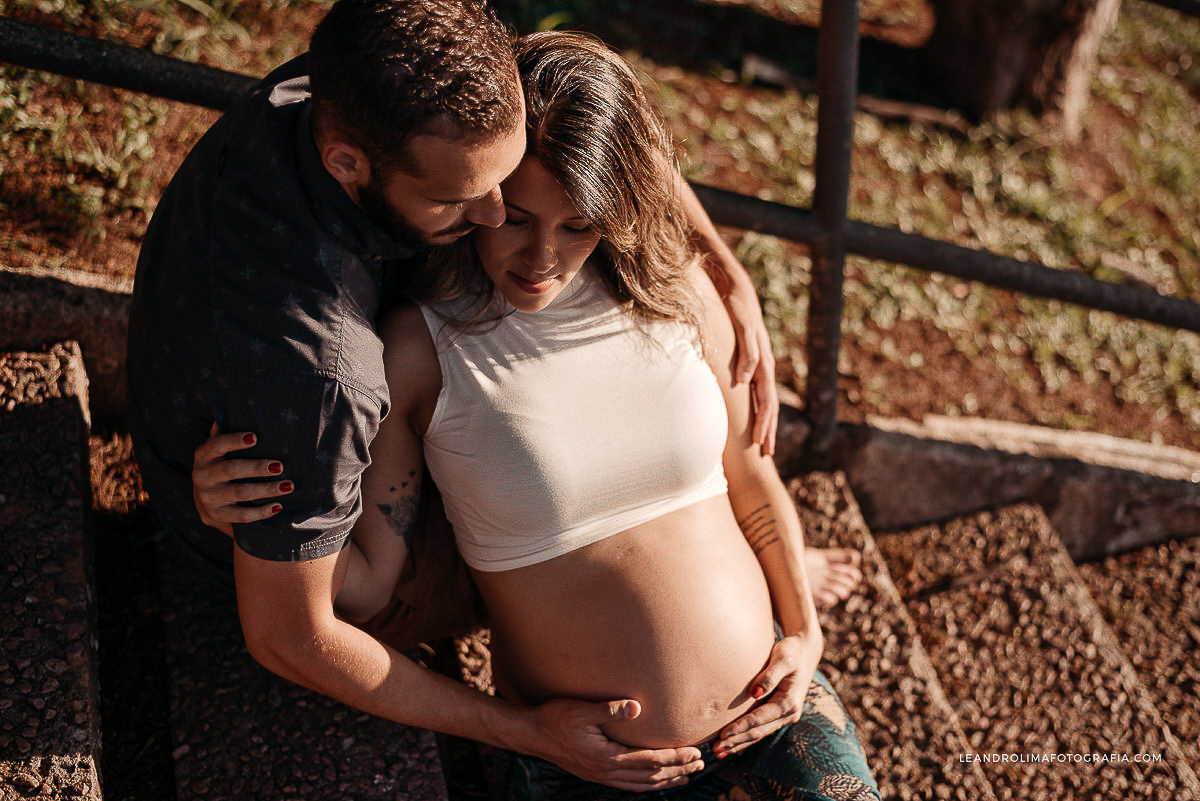 ensaio-foto-casal-gestante-gravida-mosteiro-sao-bento-vinhedo-20