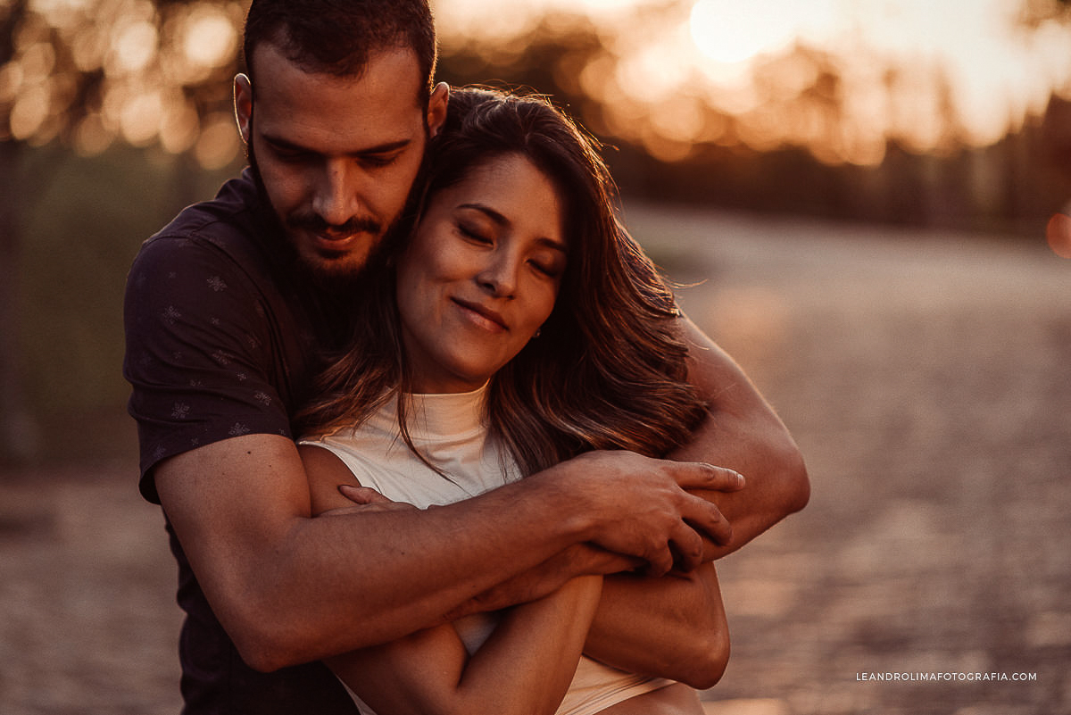 ensaio-foto-casal-gestante-gravida-mosteiro-sao-bento-vinhedo-34