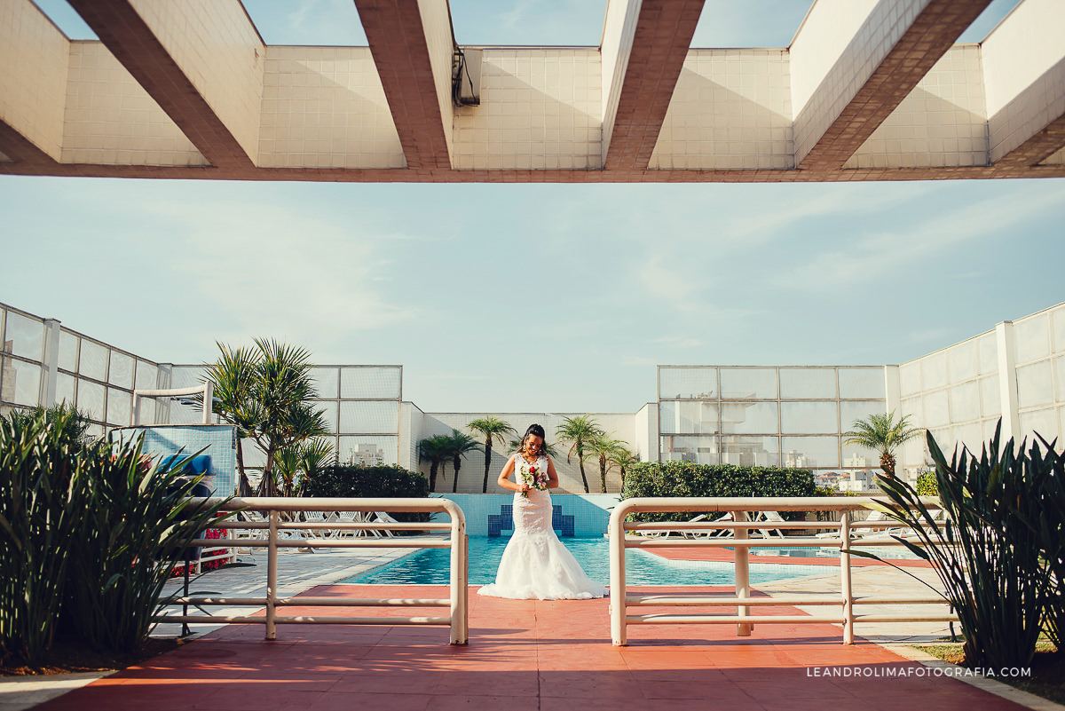 ensaio-noiva-terraco-hotel-piscina