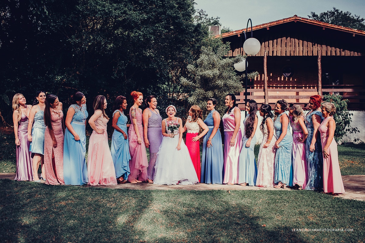 foto-madrinhas-casamento-vestido-azul-rosa-noiva