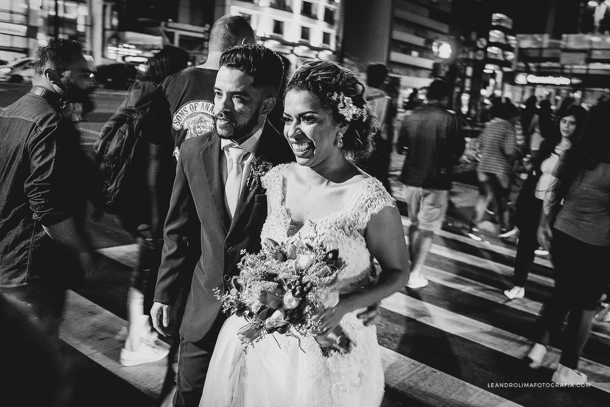 apos casamento ensaio externo fotos retrato noivos noiva avenida paulista rua