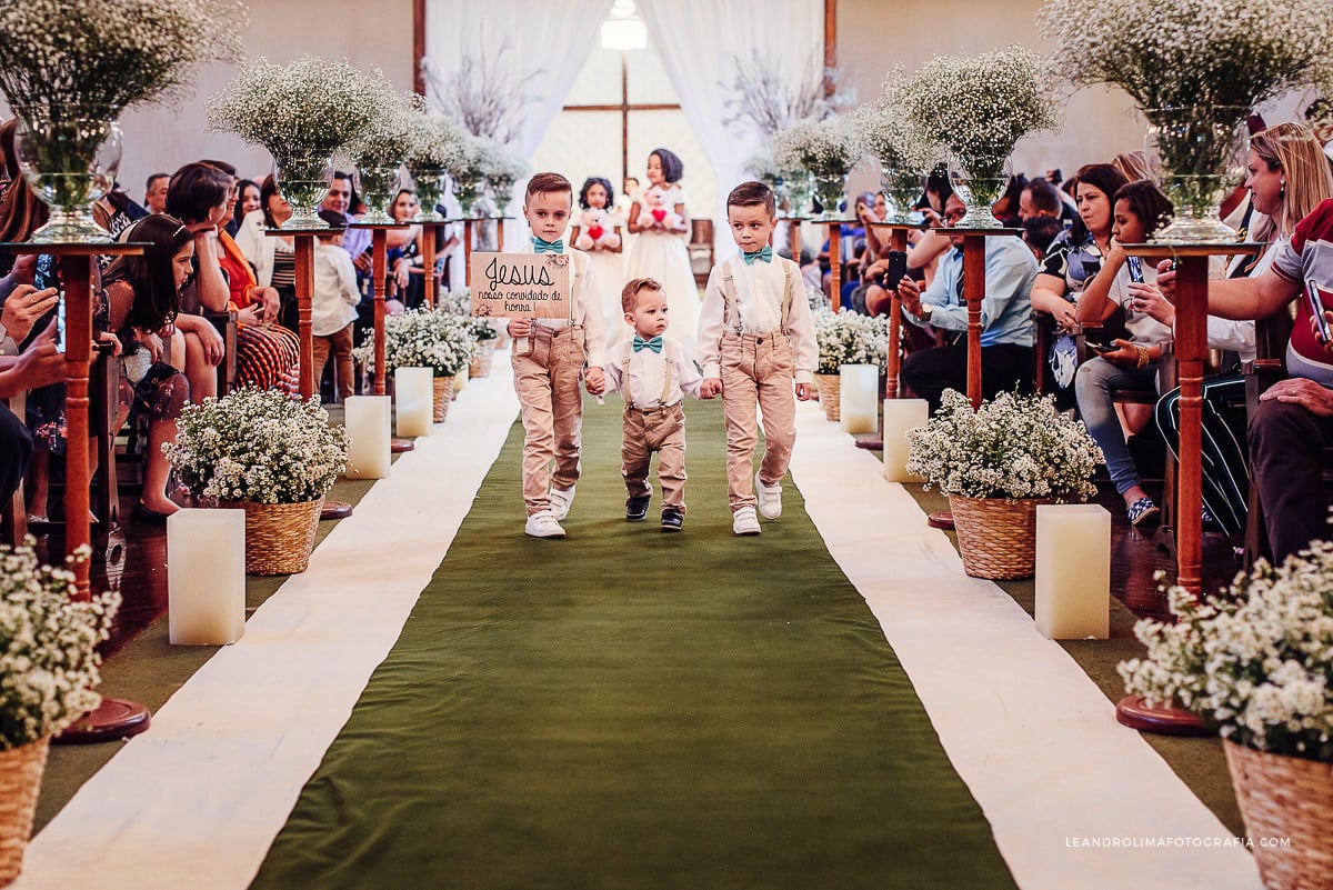 casamento ipjo igreja presbiteriana jardim das oliveiras entrada criancas pagens