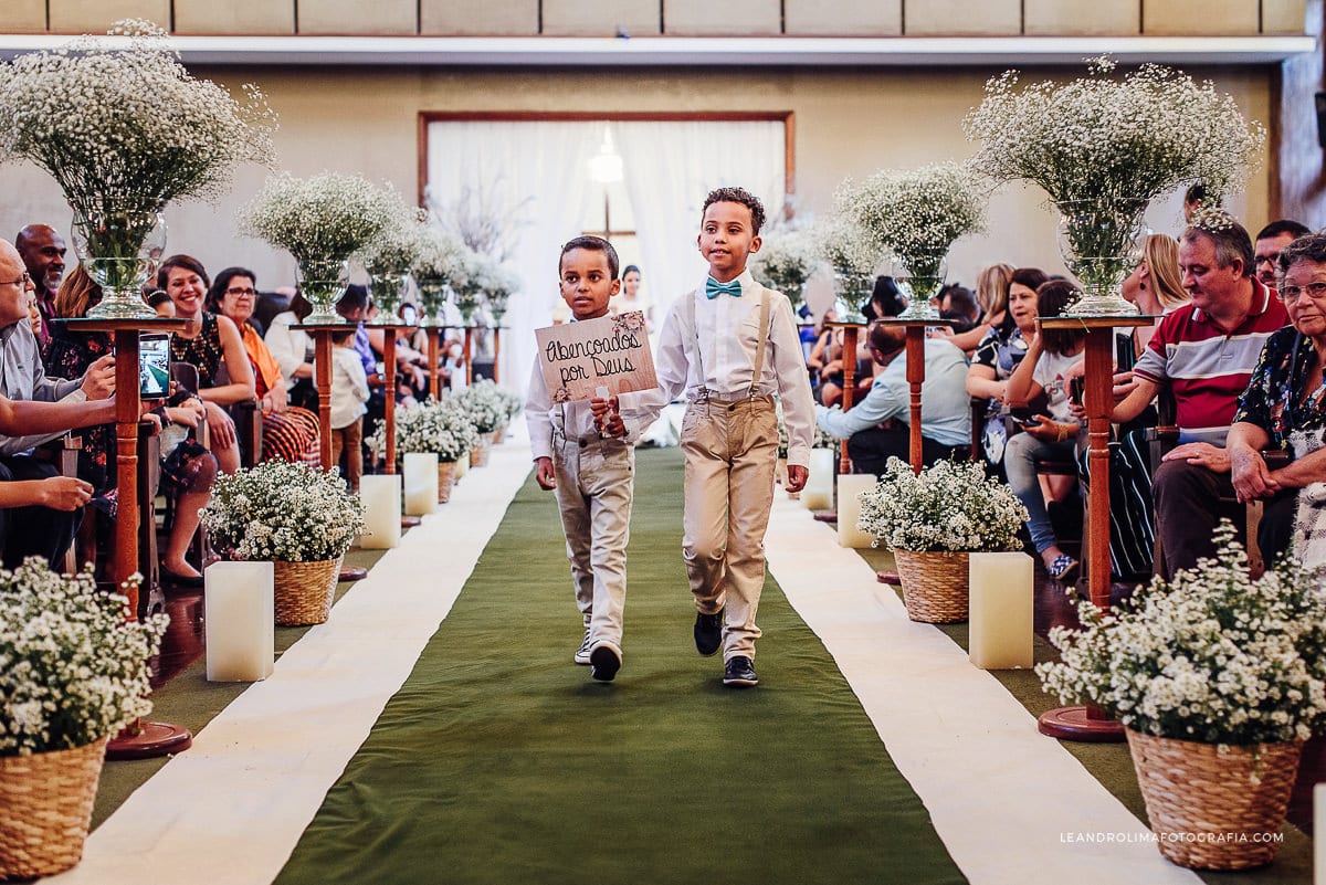 casamento ipjo igreja presbiteriana jardim das oliveiras entrada criancas pagens