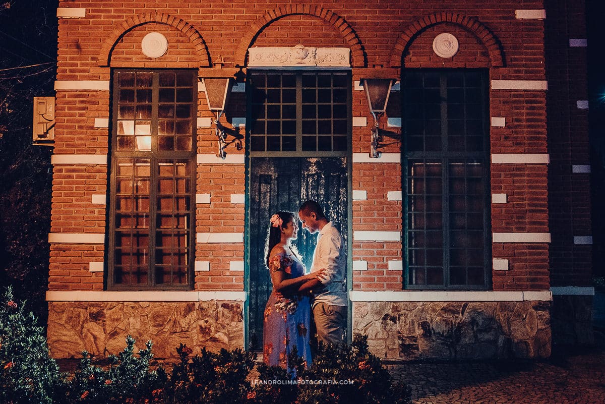 ensaio gestante holambra cidade das flores foto criativa noite portal cidade