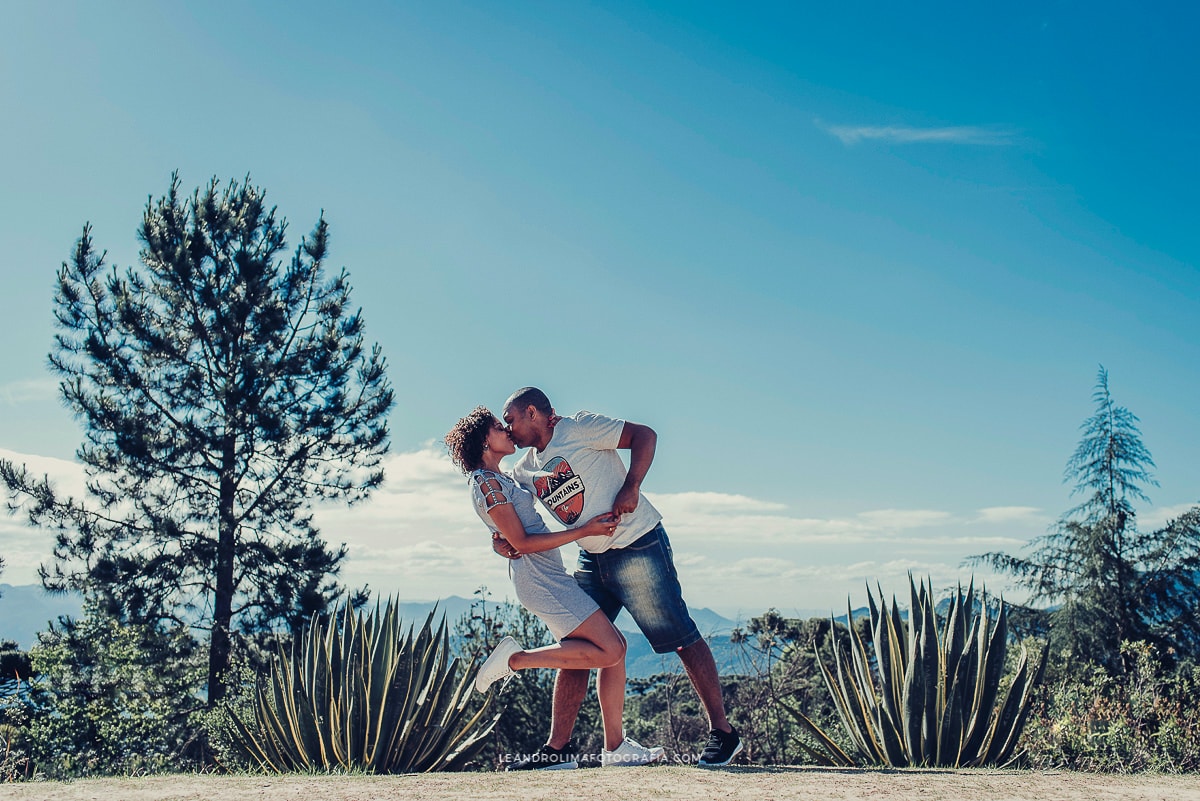 foto casal danca noivos ensaio pre wedding montanhas campos jordao museu felicia leirner