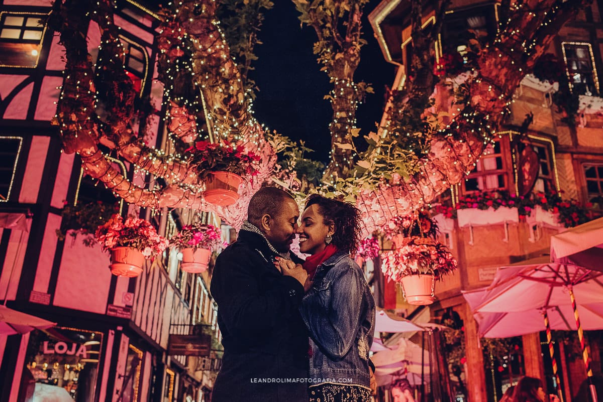 foto casal noivos ensaio pre wedding campos jordao arvore centro capivari