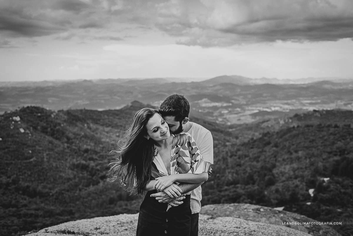 ensaio-casal-noivos-pre-wedding-montanha-pedra-grande-atibaia